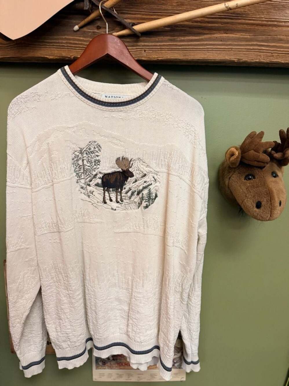 Vintage National Wildlife Federation Moose Embroidered Textured Sweater